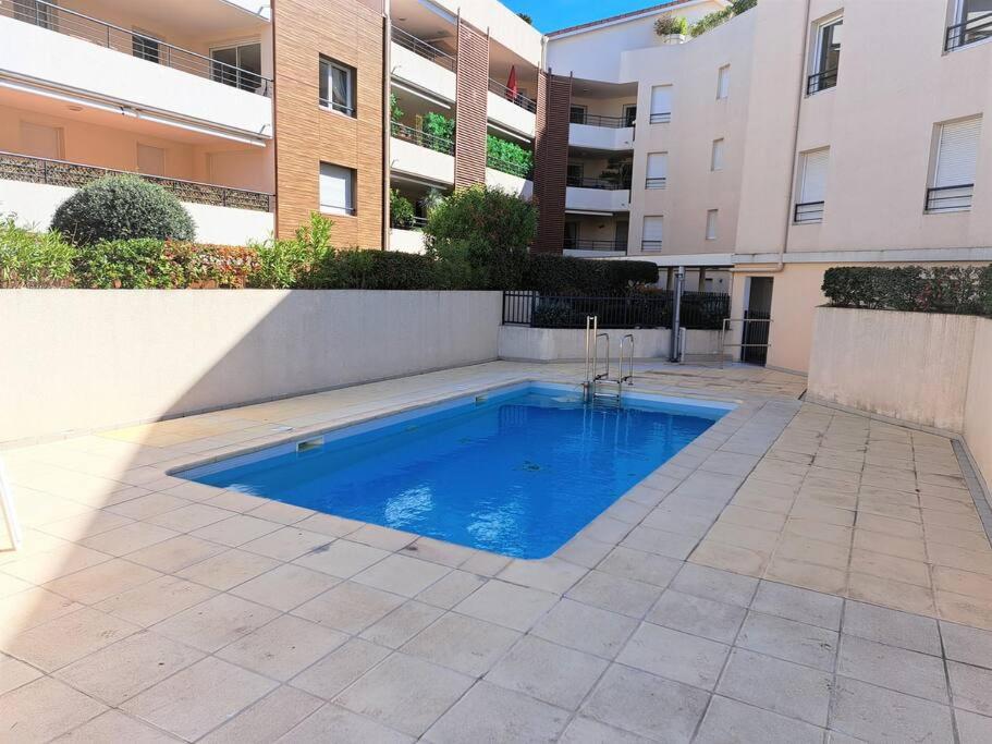 Saint Raphael, T2, Piscine, Proche Centre Ville Bagian luar foto